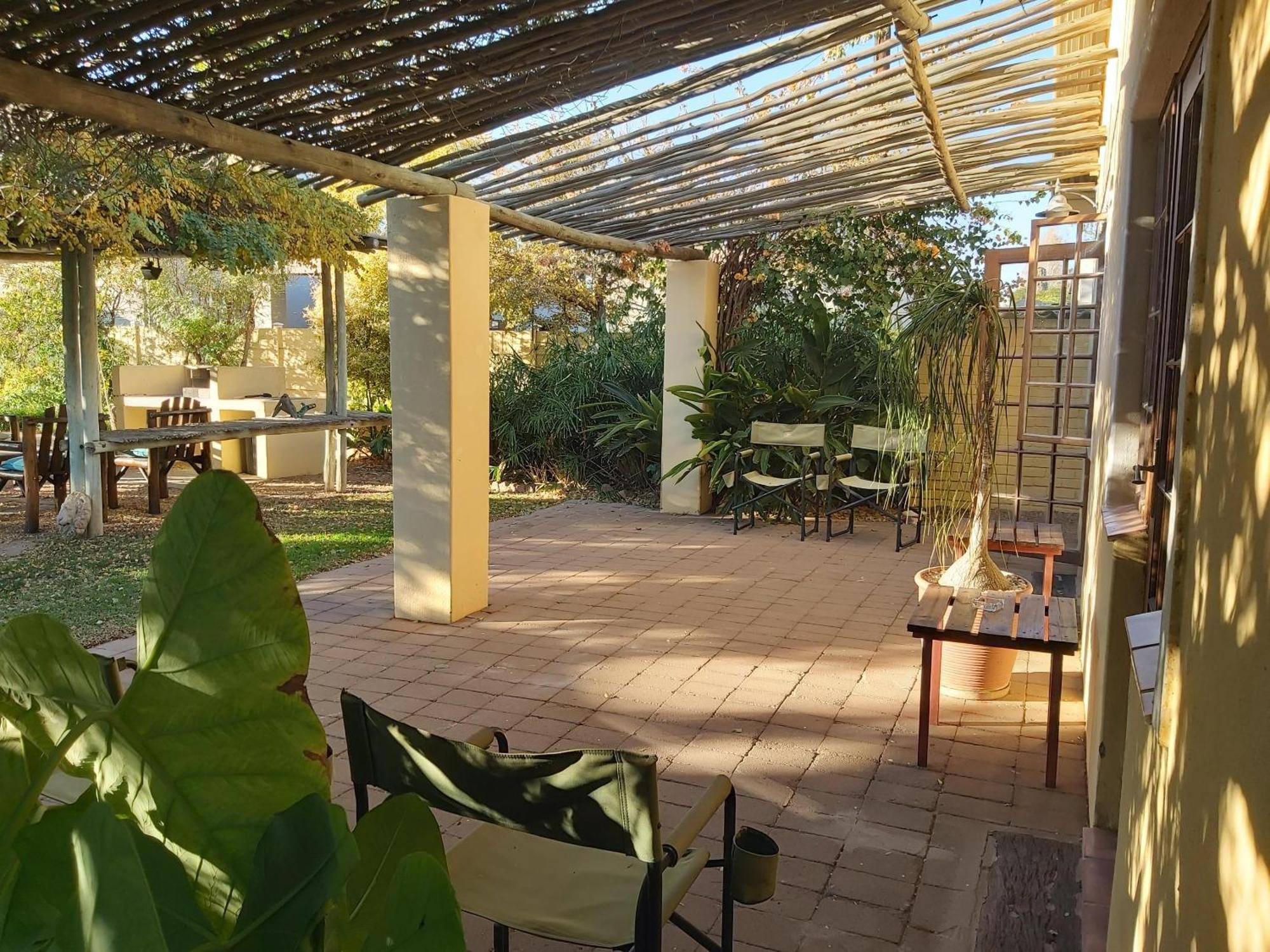 Libby'S Lodge Upington Exterior photo